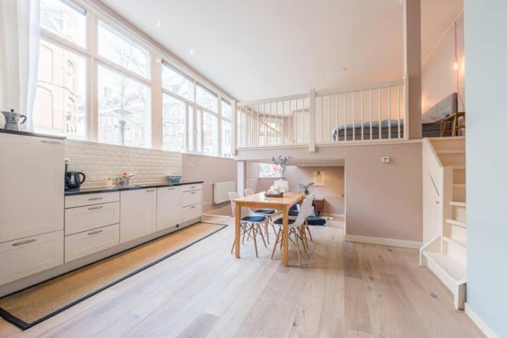 Hip Split Level Apartment On The Ground Floor Амстердам Екстериор снимка